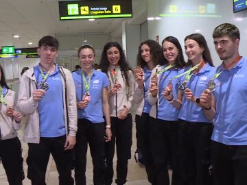 Las 5 medallas mundiales de atletismo ya est&aacute;n en casa: "No sab&iacute;a que hab&iacute;a hecho historia" 