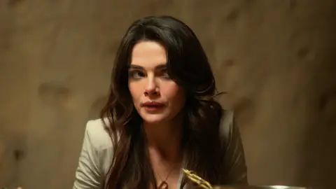 “¡Está riquísima!”: Cihan se rinde ante los encantos de Alya en la cocina “¡Está riquísima!”: Cihan se rinde ante los encantos de Alya en la cocina