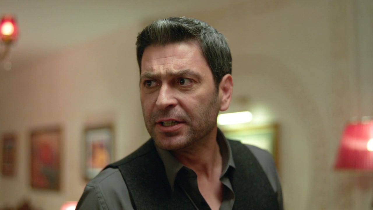 Cihan pone fin a la pelea entre Alya y Sadakat tirándolo todo al suelo