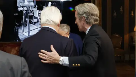 Alfonso Díez presente en la presentación del libro La última Duquesa Alfonso Díez presente en la presentación del libro La última Duquesa