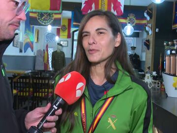 Imagen due&ntilde;a bar facha 