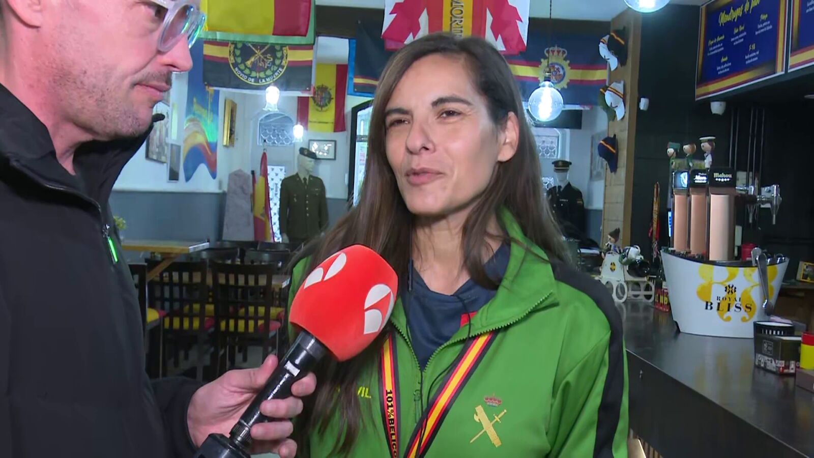 La dueña del bar 