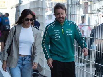 Fernando Alonso y Melissa Jimenez en el GP de M&oacute;naco 2025