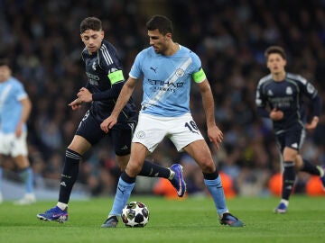 Rodri Hern&aacute;ndez, en el partido ante el Real Madrid en el Etihad Stadium