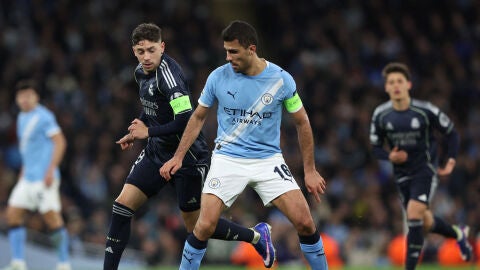 Rodri Hern&aacute;ndez, en el partido ante el Real Madrid en el Etihad Stadium