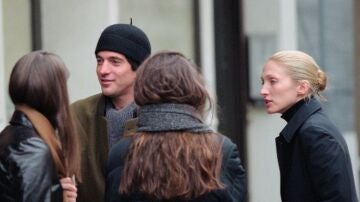 John Kennedy, Carolyn y sus dos hermanas Lauren y Lisa