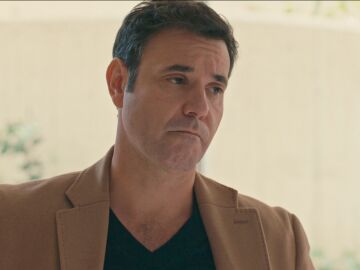 C&eacute;sar le cuenta la verdad a Amanda: plagio la tesis de su amigo