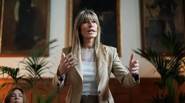 Begoña Gómez recurre la decisión del juez Peinado de orientar la causa a un jurado popular con "meras conjeturas" Begoña Gómez recurre la decisión del juez Peinado de orientar la causa a un jurado popular con "meras conjeturas"