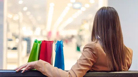Mujer de compras Mujer de compras