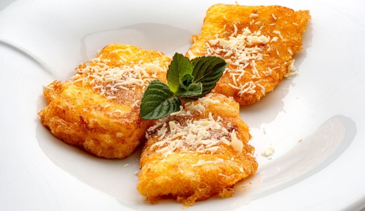 Leche frita con chocolate blanco, de Argui&ntilde;ano: "Un postre tradicional y casero que lo puede hacer cualquiera"