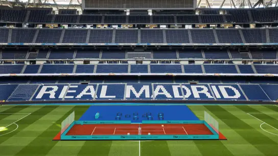 El Santiago Bernabéu se convertirá en una pista de tenis El Santiago Bernabéu se convertirá en una pista de tenis