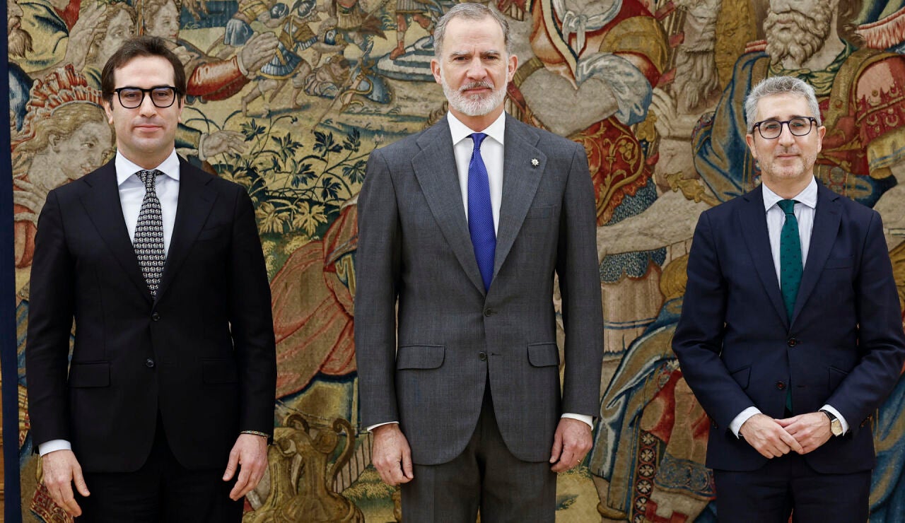 Cuerpo y Arcudi juran ante el rey Felipe VI