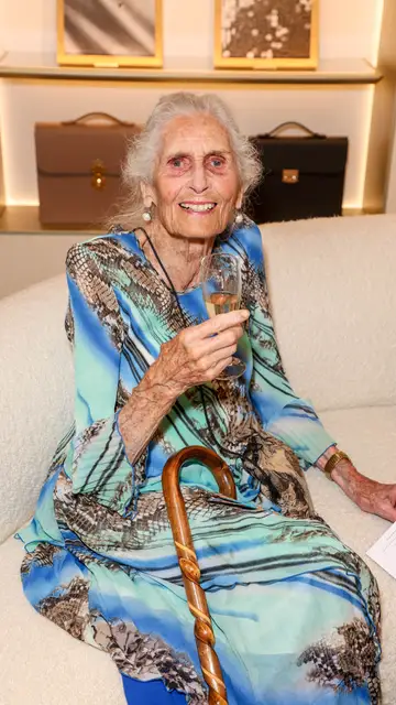 Daphne Selfe Daphne Selfe