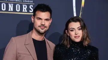 La pareja de Taylor Lautner y Taylor Dome La pareja de Taylor Lautner y Taylor Dome