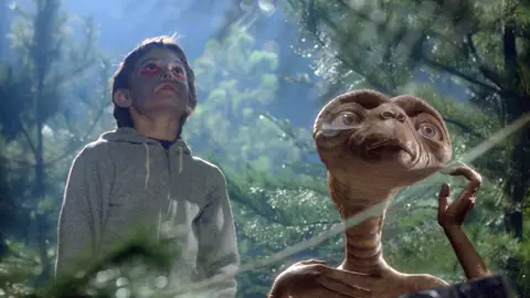 Henry Thomas en E.T., el extraterrestre Henry Thomas en E.T., el extraterrestre
