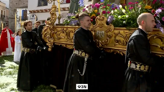 Domingo de Ramos en Sagunto con el veto a las mujeres por parte de los cofrades: "Queremos igualdad y los mismos derechos" Domingo de Ramos en Sagunto con el veto a las mujeres por parte de los cofrades: "Queremos igualdad y los mismos derechos"