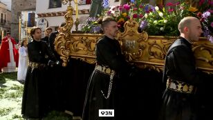 Domingo de Ramos en Sagunto con el veto a las mujeres por parte de los cofrades: "Queremos igualdad y los mismos derechos"