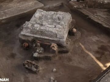 Los arque&oacute;logos hallan un antiguo altar rodeado de cr&aacute;neos decapitados en M&eacute;xico: "Dejaban marcas del corte en los huesos"