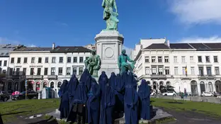 Mujeres afganas y españolas alzan la voz en Bruselas por quienes no pueden hacerlo Mujeres afganas y españolas alzan la voz en Bruselas por quienes no pueden hacerlo