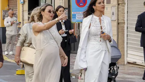 Alba Silva junto a su hermana Macarena Silva Alba Silva junto a su hermana Macarena Silva