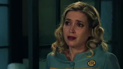 Valentina se sincera con Andrés y le cuenta su gran secreto y la razón por la que llegó a Toledo Valentina se sincera con Andrés y le cuenta su gran secreto y la razón por la que llegó a Toledo