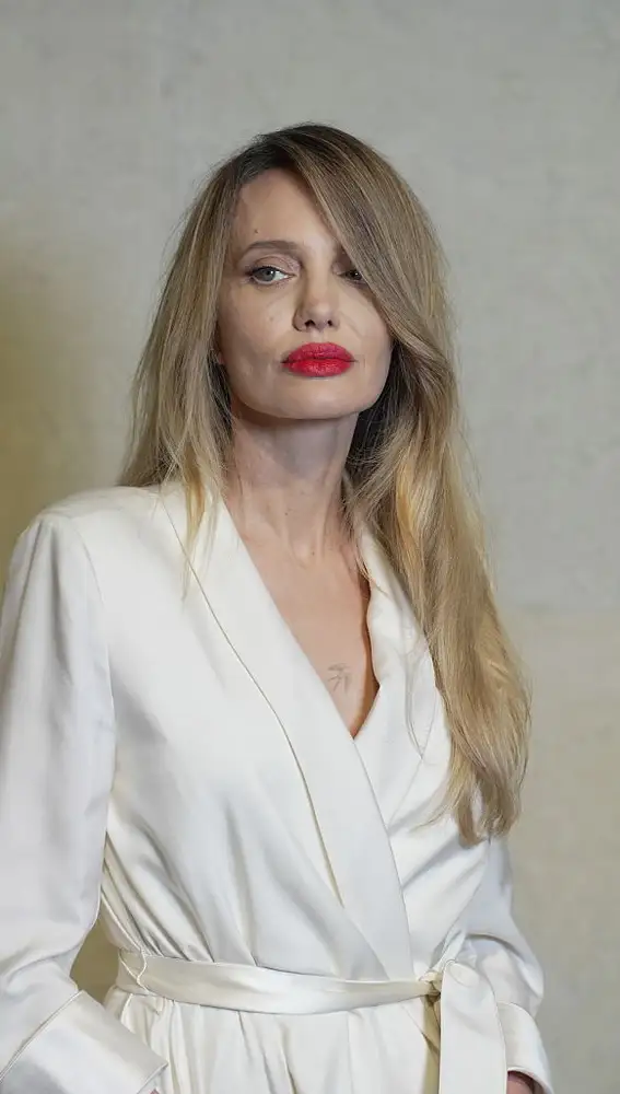 Angelina Jolie en la Shanghai Fashion Week 2026 Angelina Jolie en la Shanghai Fashion Week 2026