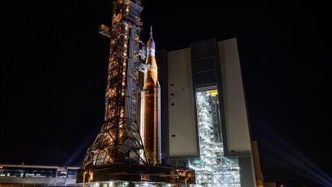 Despega la misi&oacute;n Artemis II que llevar&aacute; a cuatro astronautas alrededor de la Luna tras m&aacute;s de 50 a&ntilde;os