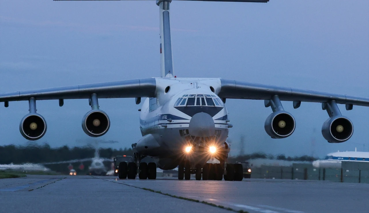 Avión de transporte militar ruso.