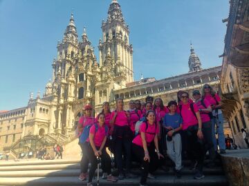 14 pacientes oncol&oacute;gicas terminan el Camino de Santiago