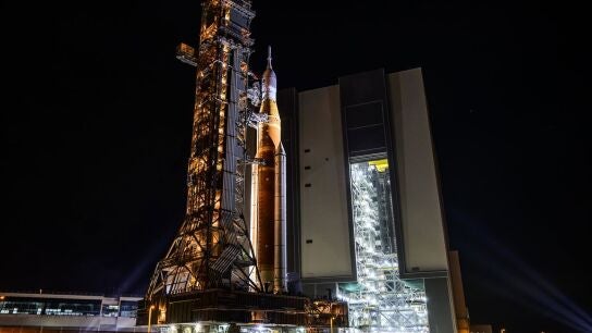 Despega la misi&oacute;n Artemis II que llevar&aacute; a cuatro astronautas alrededor de la Luna tras m&aacute;s de 50 a&ntilde;os