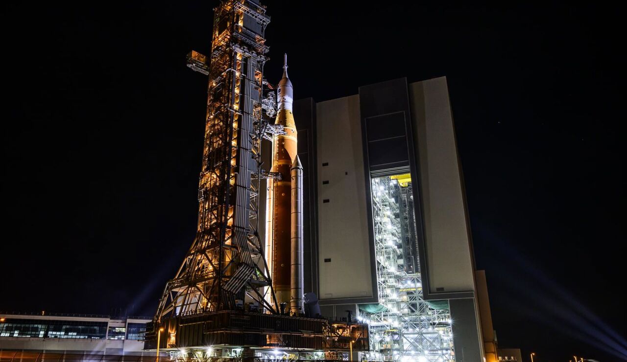 Despega la misi&oacute;n Artemis II que llevar&aacute; a cuatro astronautas alrededor de la Luna tras m&aacute;s de 50 a&ntilde;os