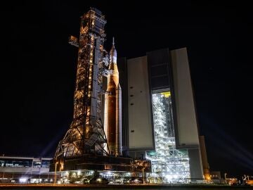 Despega la misi&oacute;n Artemis II que llevar&aacute; a cuatro astronautas alrededor de la Luna tras m&aacute;s de 50 a&ntilde;os