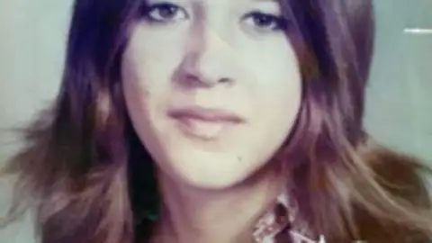 Laura Ann Aime, la joven asesinada por Ted Bundy. Laura Ann Aime, la joven asesinada por Ted Bundy.