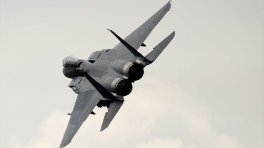 Caza F-15