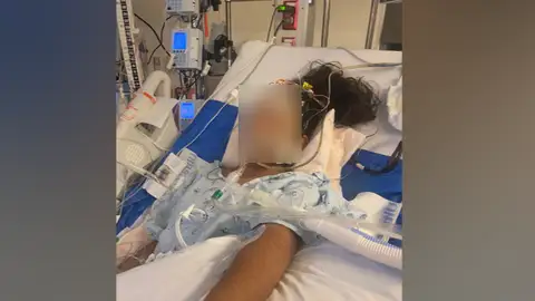 Imagen de Khimberly tras la brutal agresión. Imagen de Khimberly tras la brutal agresión.