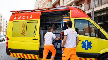 Imagen de una ambulancia en Valencia 