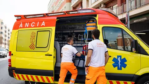 Imagen de una ambulancia en Valencia Imagen de una ambulancia en Valencia