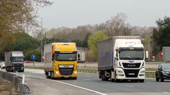 Camiones en carretera