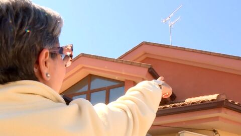 Una mujer en un pueblo de Valladolid