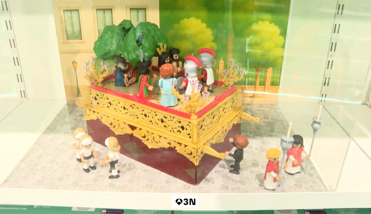 El boom del merchandising cofrade: la Semana Santa se vive todo el a&ntilde;o