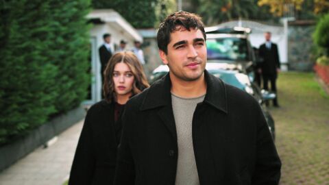 Seyran vuelve a la mansi&oacute;n Korhan de la mano de Ferit tras su promesa m&aacute;s firme