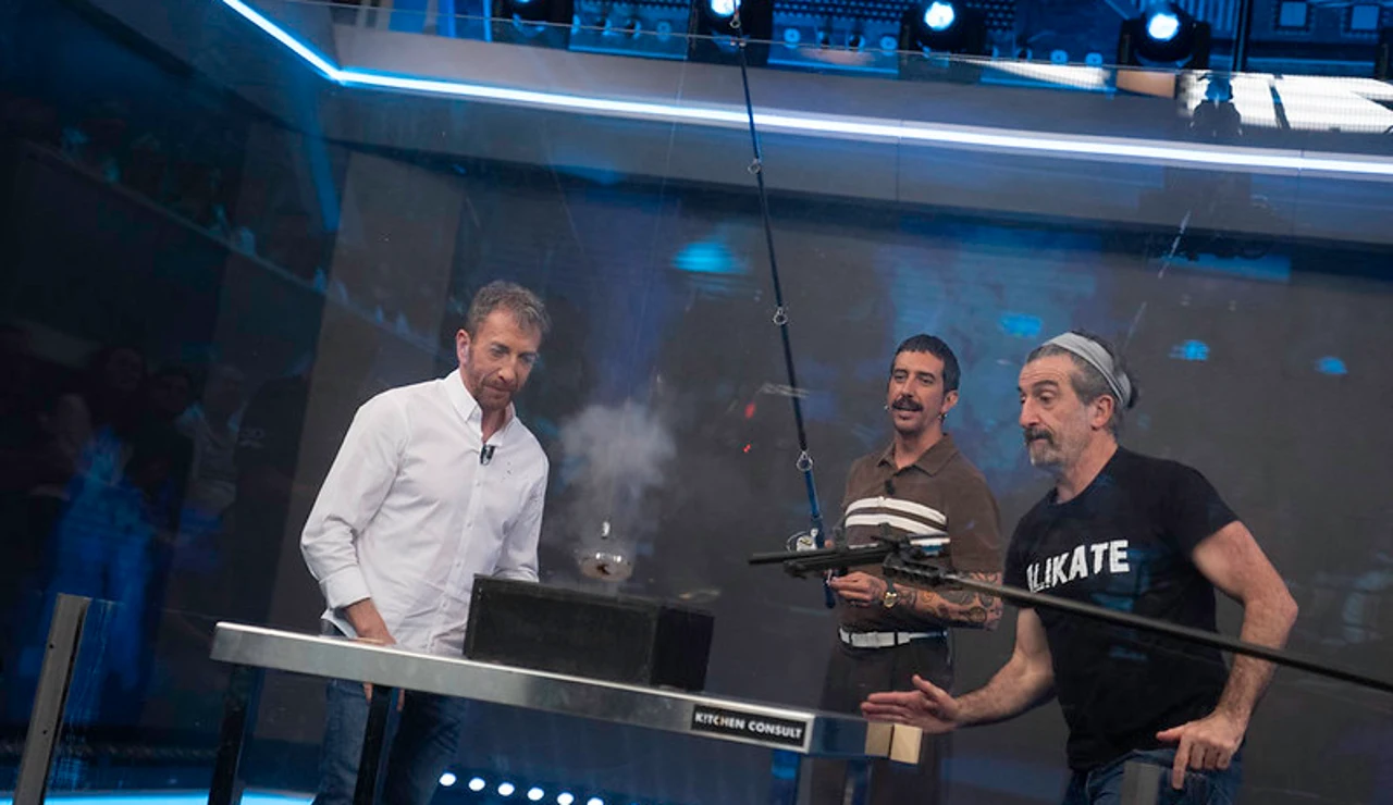 "¡Es el efecto humo de los magos!": Luis Zahera alucina con el explosivo experimento de Marron