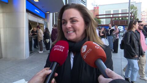 Carmen Morales con la prensa