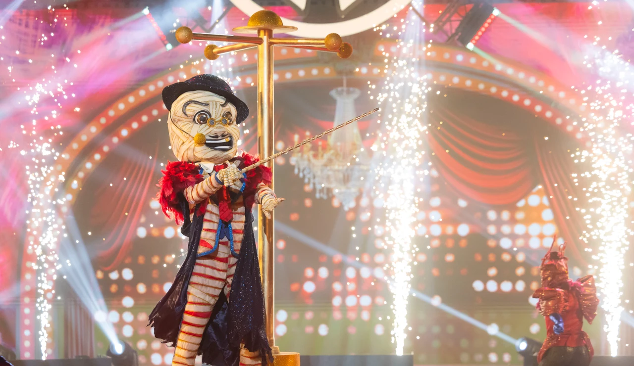 ¡Menudo ritmo! Momia se ‘viste’ de Álvaro de Luna y quiere ‘Todo contigo’ en Mask Singer