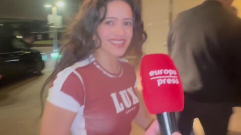 Rosalía con la prensa