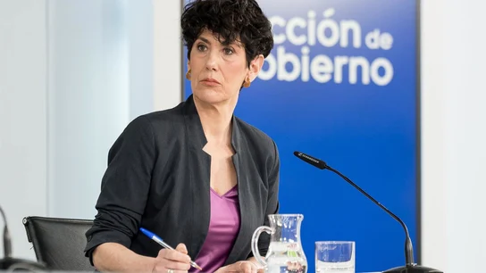 Elma Saiz apela a que las empresas suban salarios tras superarse los 22 millones de cotizantes Elma Saiz apela a que las empresas suban salarios tras superarse los 22 millones de cotizantes