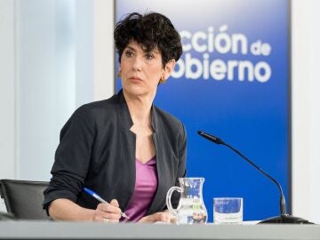 Elma Saiz apela a que las empresas suban salarios tras superarse los 22 millones de cotizantes