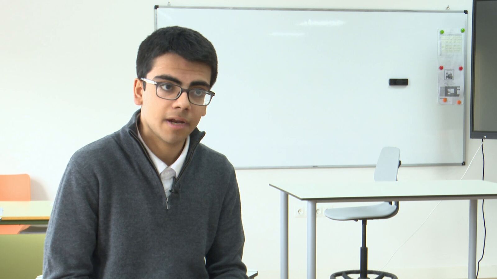 EEUU deniega el visado a un niño iraní de 14 años que estudia en Madrid y superó un proceso de selección: 