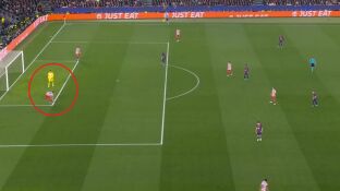 La jugada entre Pubill y Musso en el Camp Nou
