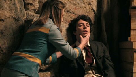 Miguel se refugia en el alcohol tras la traici&oacute;n de su padre hasta que&hellip;&iexcl;llega Claudia para ayudarle!